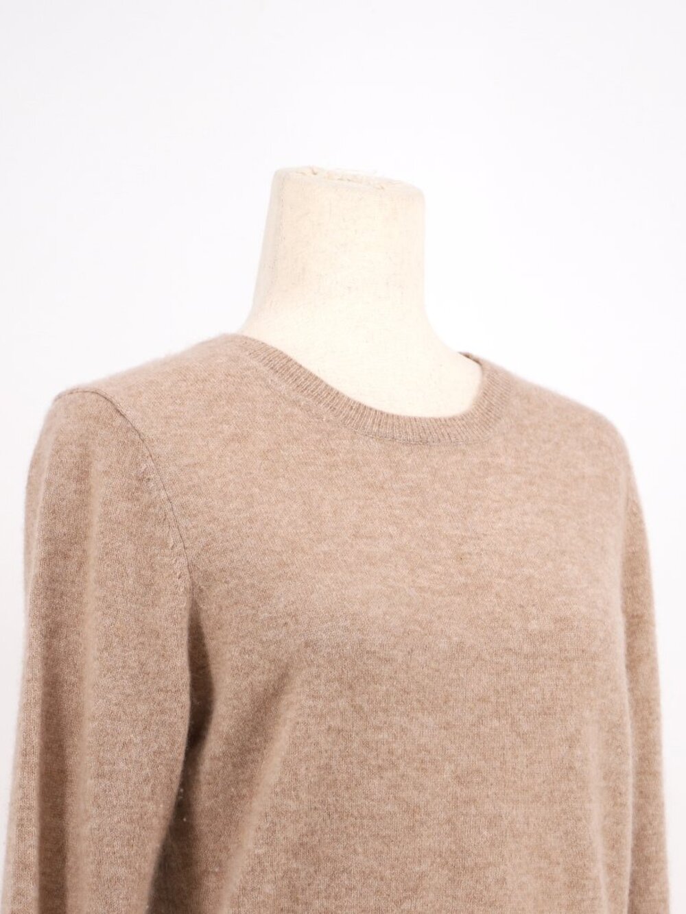 QUINCE Women's Mongolian Cashmere Crewneck Sweater in Oatmeal Size M - Picture 4 of 7